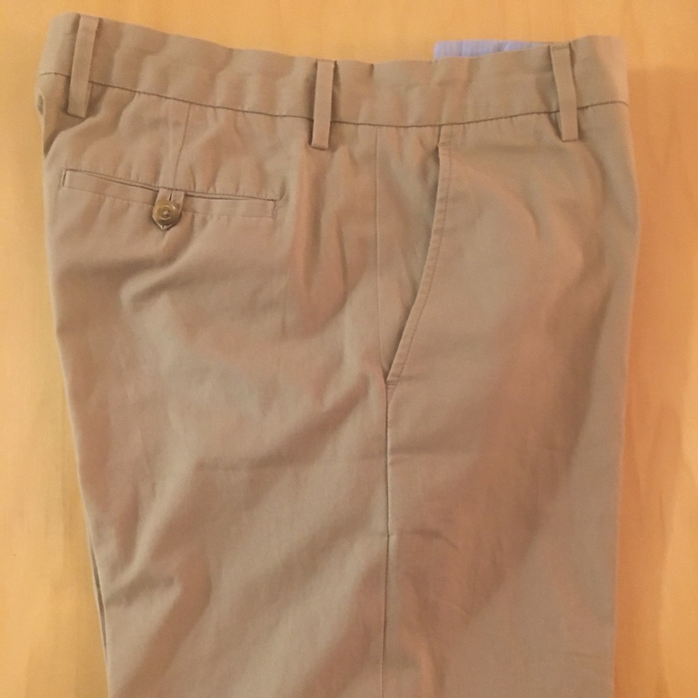 Banana Republic khaki pants, 33/30, 100% cotton